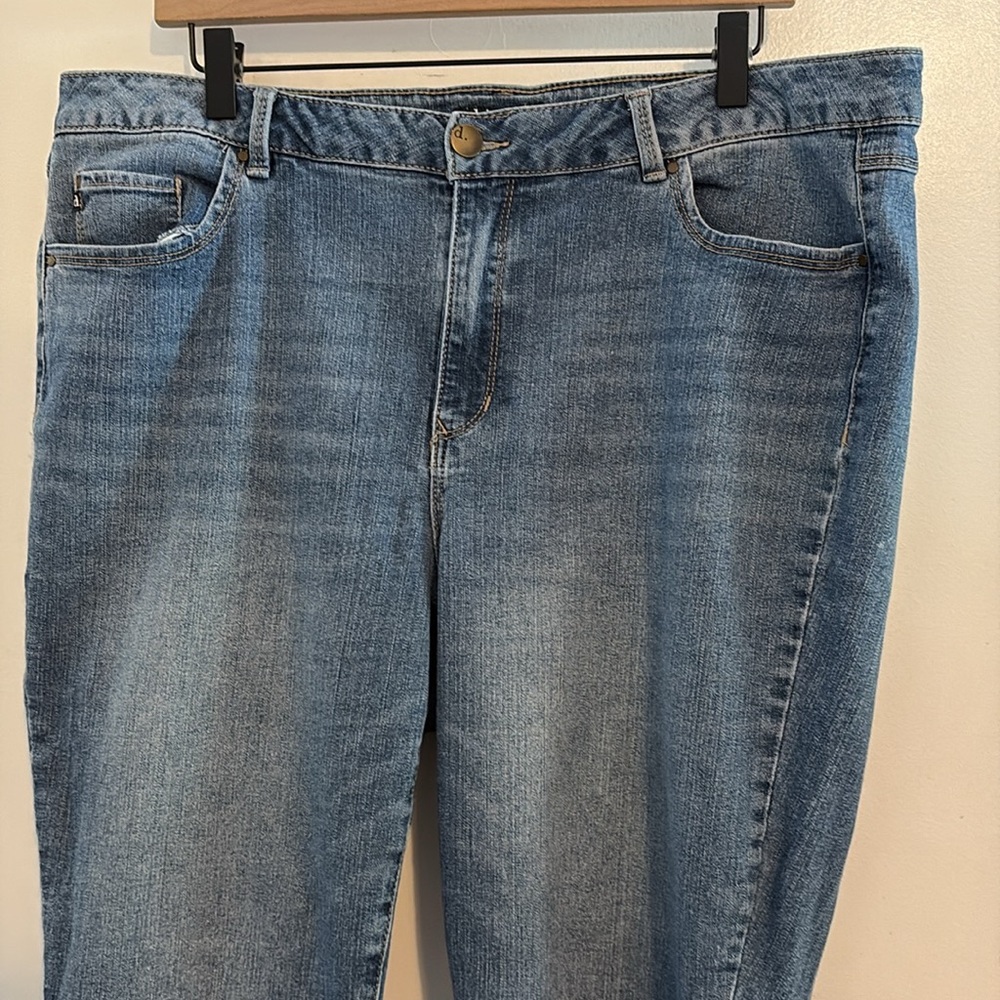 D. Jeans Denim Bermuda Shorts 18W - Picture 2 of 9